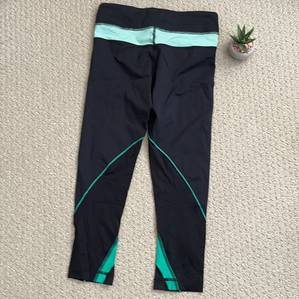 Lululemon run inspire crops 4